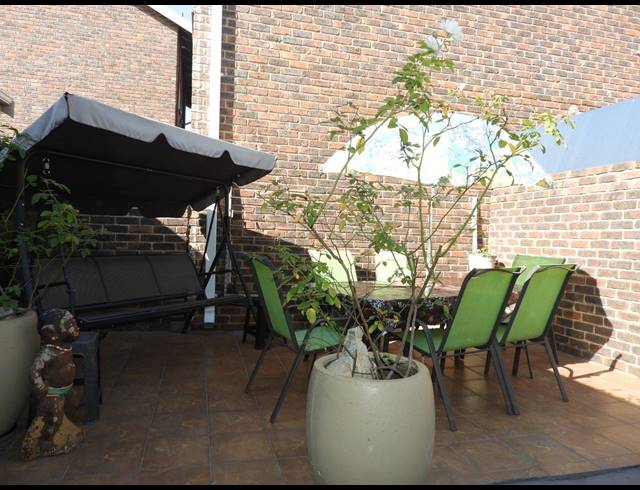 2 BEDROOM TOWNHOUSE SOLD IN THREE RIVERS